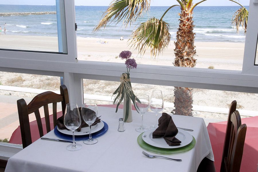 Mesa en el mirador de la terraza