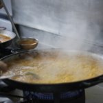 Cocinando Paella en el Restaurante Galli